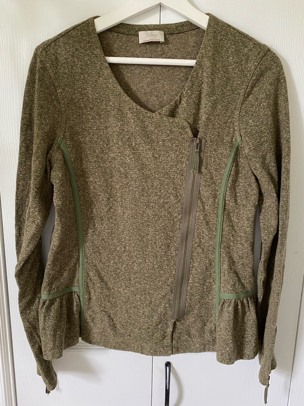 Wrap London Hemp Organic Cotton Asymmetric Zip Front Peplum Jacket
Size 6 US
